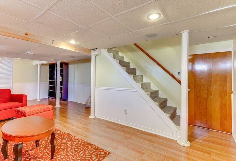Pet Friendly West Haven Rental: Walk To Beach!