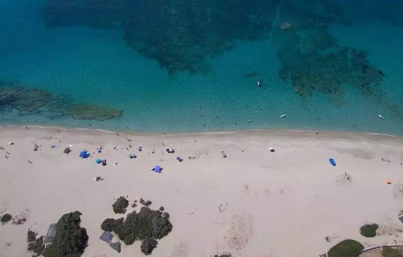 Phoenicia Naxos