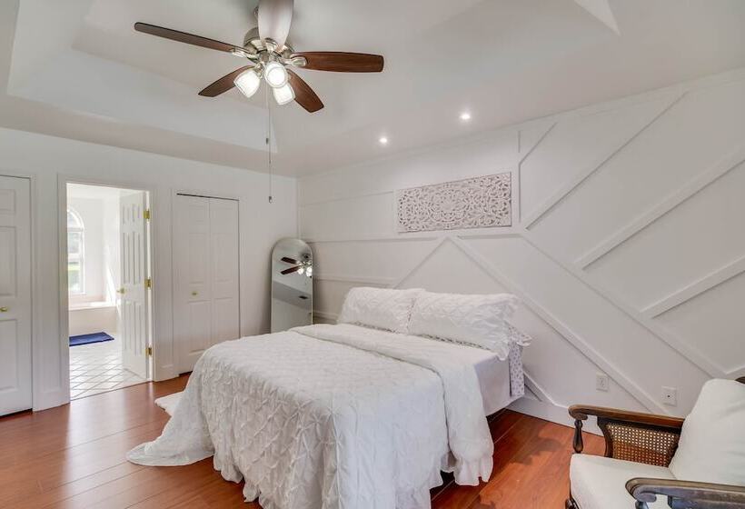 Port St Lucie Canal Front Home W/ Heated Pool!