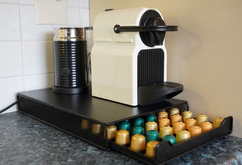 レジデンス Lovely House In Cambridge With 5 Double Beds