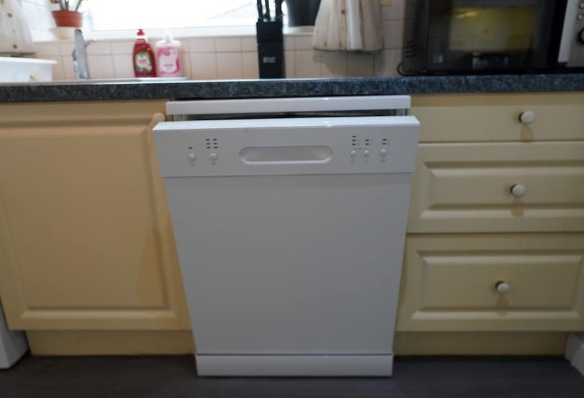 レジデンス Lovely House In Cambridge With 5 Double Beds