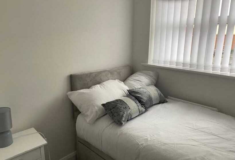 Резиденция Home Sleeps5 Netflix Parkg Near City Center/etihad