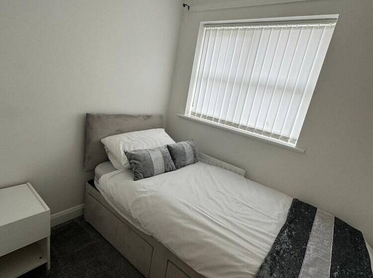 Резиденция Home Sleeps5 Netflix Parkg Near City Center/etihad