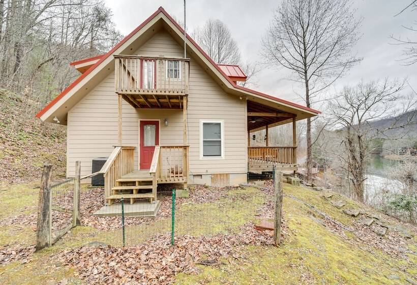 Santeetlah Lake Retreat W/ Dock: Walk To Water!