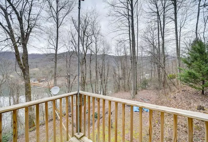 Santeetlah Lake Retreat W/ Dock: Walk To Water!