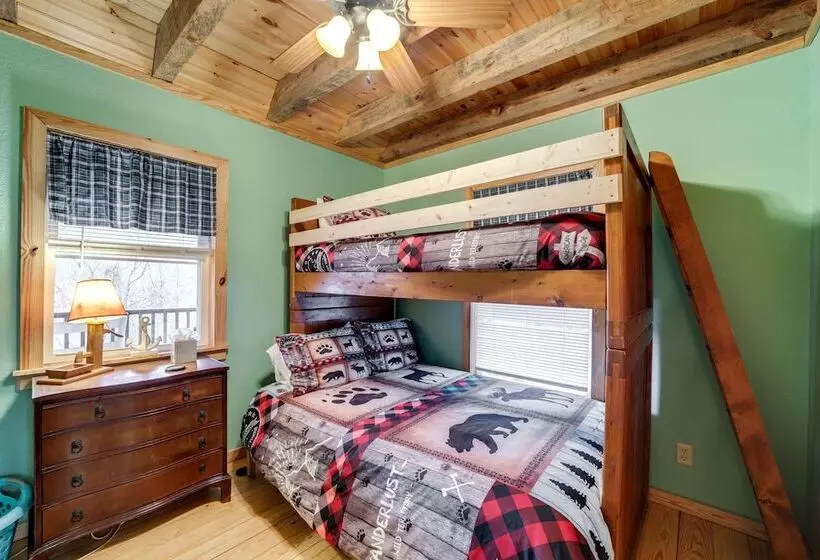 Santeetlah Lake Retreat W/ Dock: Walk To Water!