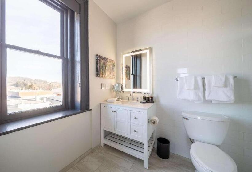 Tygart Hotel, Ascend Hotel Collection