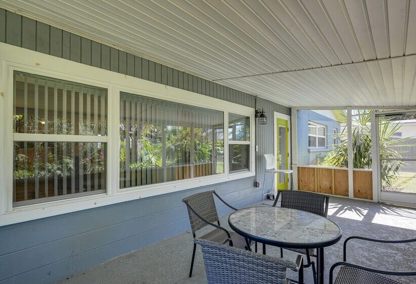 Vibrant Lakeland Home: 1 Mi To Lake Hollingsworth!