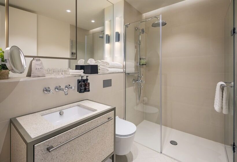 בית מלון כפרי Dao By Dorsett North London