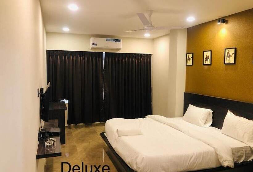 Hotel The Grand Unity