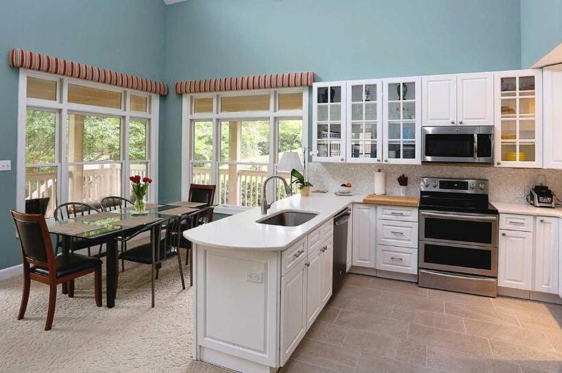 Otel The Inn At Governors Club