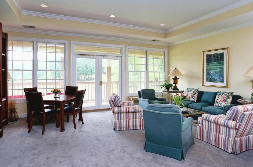 Otel The Inn At Governors Club