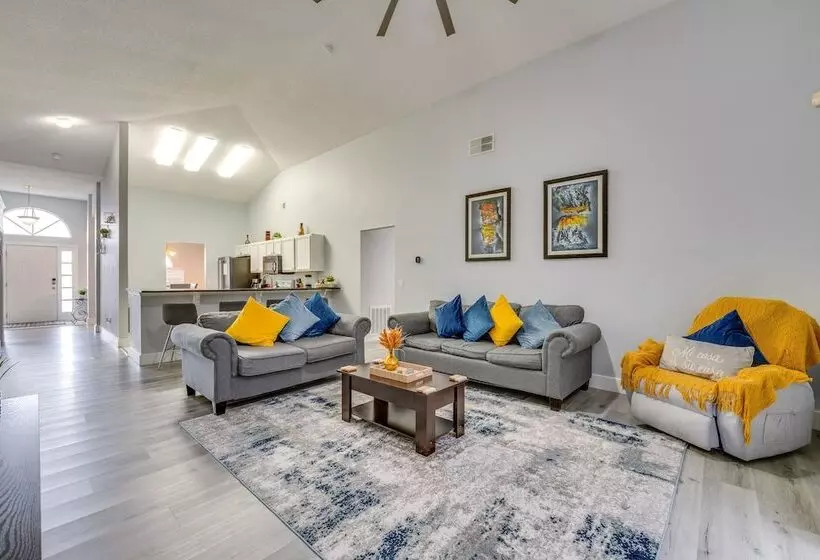 Kissimmee Oasis W/ Pool & Grill: 8 Mi To Disney!