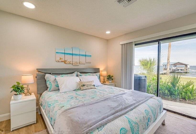 Lakefront Yalaha Home W/ Private Dock!