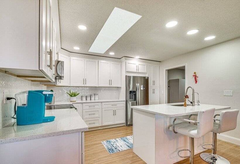 Lakefront Yalaha Home W/ Private Dock!