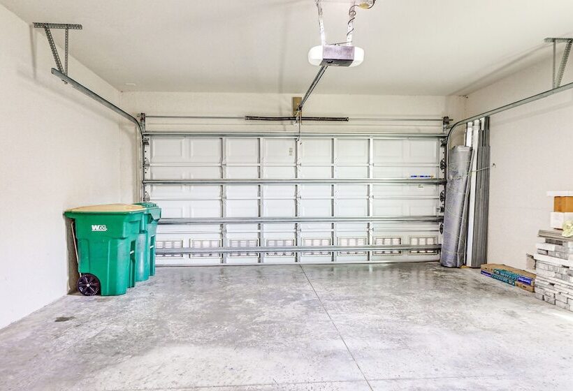 Modern Canalfront Home In Rotonda West W/ Lanai!