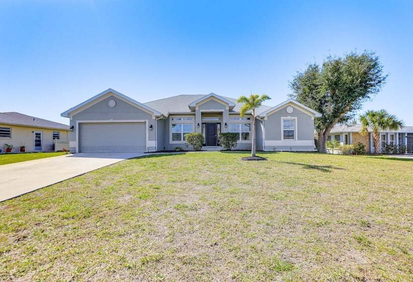 Modern Canalfront Home In Rotonda West W/ Lanai!