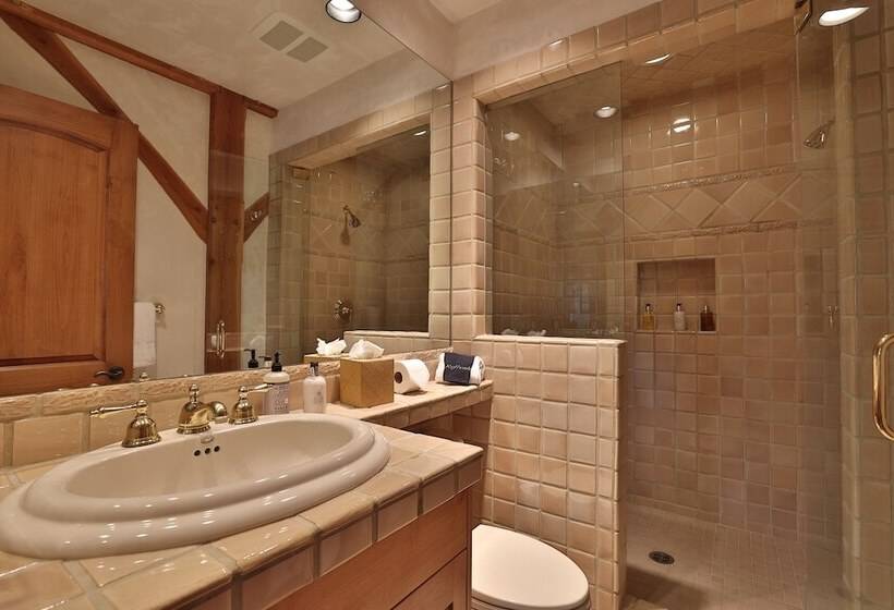 Mountain Village Marvel W/ Hot Tub & Home Gym!