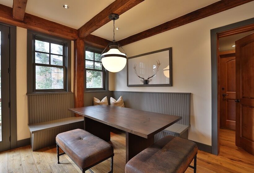 Mountain Village Marvel W/ Hot Tub & Home Gym!