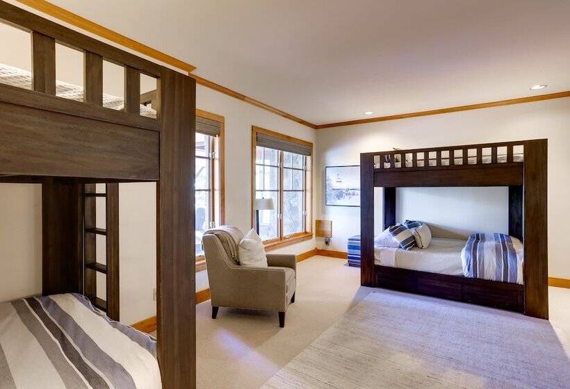 Mountain Village Marvel W/ Hot Tub & Home Gym!