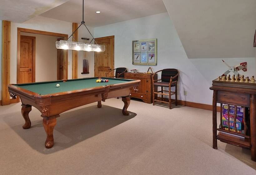 Mountain Village Marvel W/ Hot Tub & Home Gym!