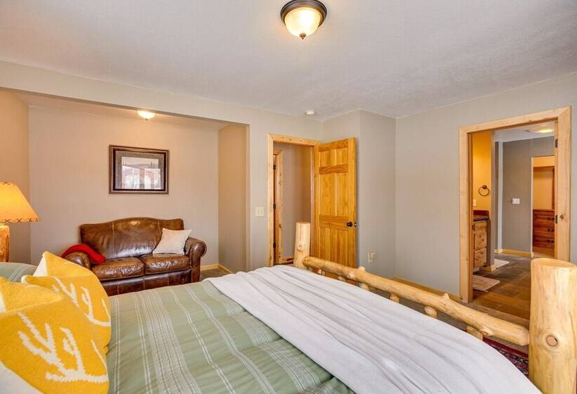 Spacious Gunnison Home: Ski, Hike, Bike & Fish!