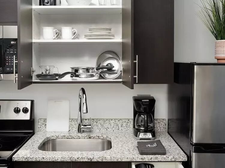 Stayapt Suites Louisville North Clarksville