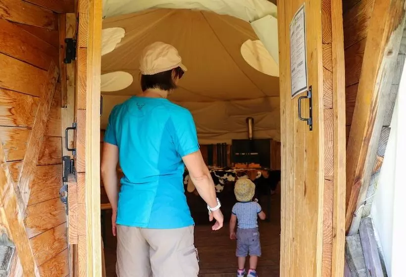 Village Tipi