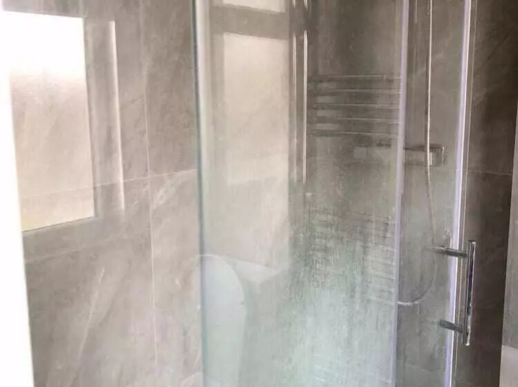 Hotelli Rahal Ilford