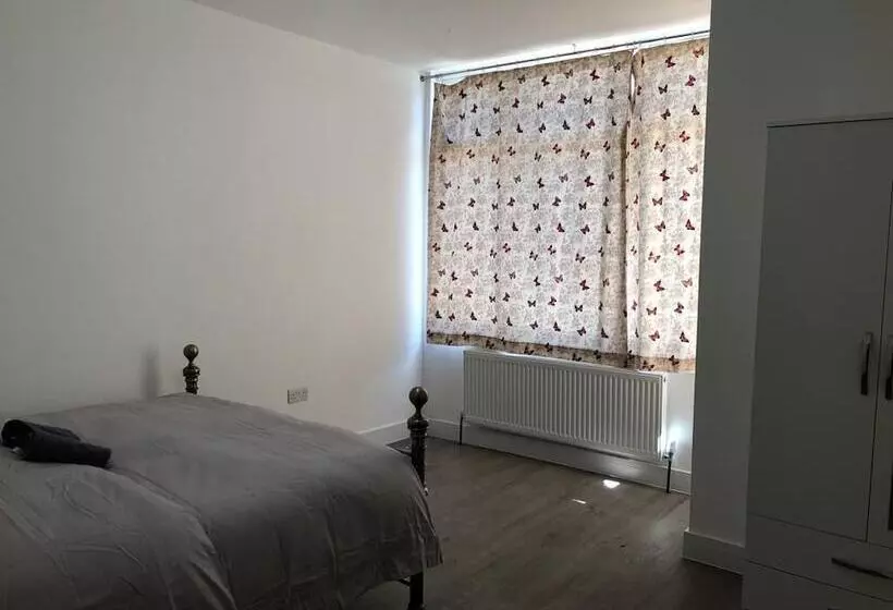 Hotelli Rahal Ilford