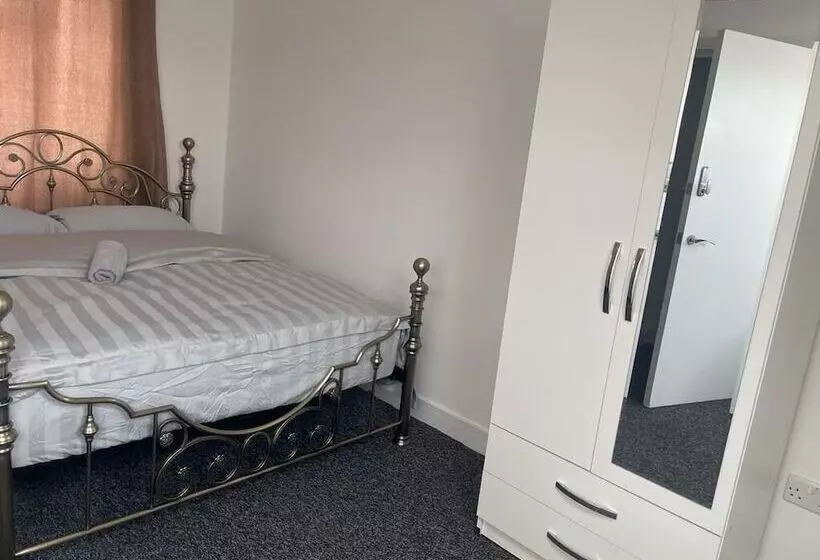 Hotelli Rahal Ilford