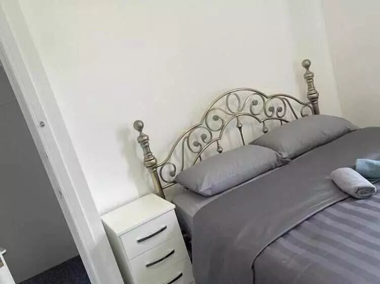 Hotelli Rahal Ilford