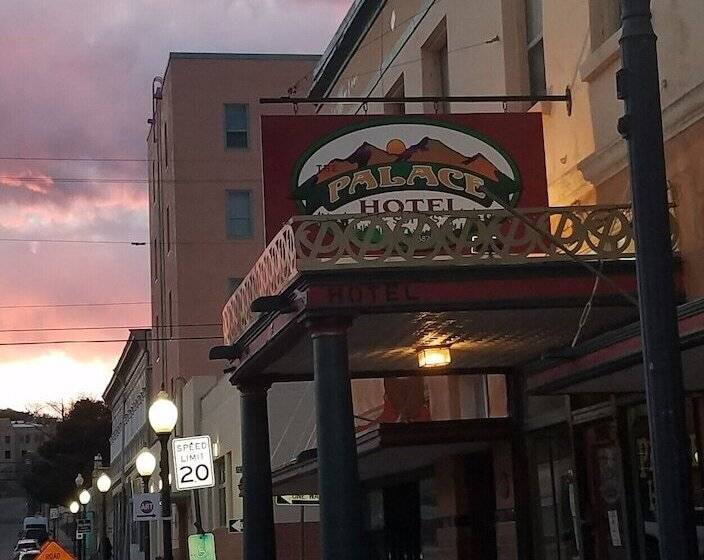 Отель Historic Palace