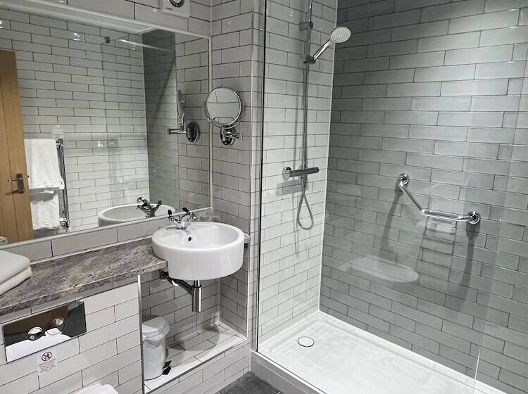 The New Hobbit Hotel Rooms