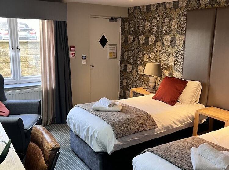 The New Hobbit Hotel Rooms