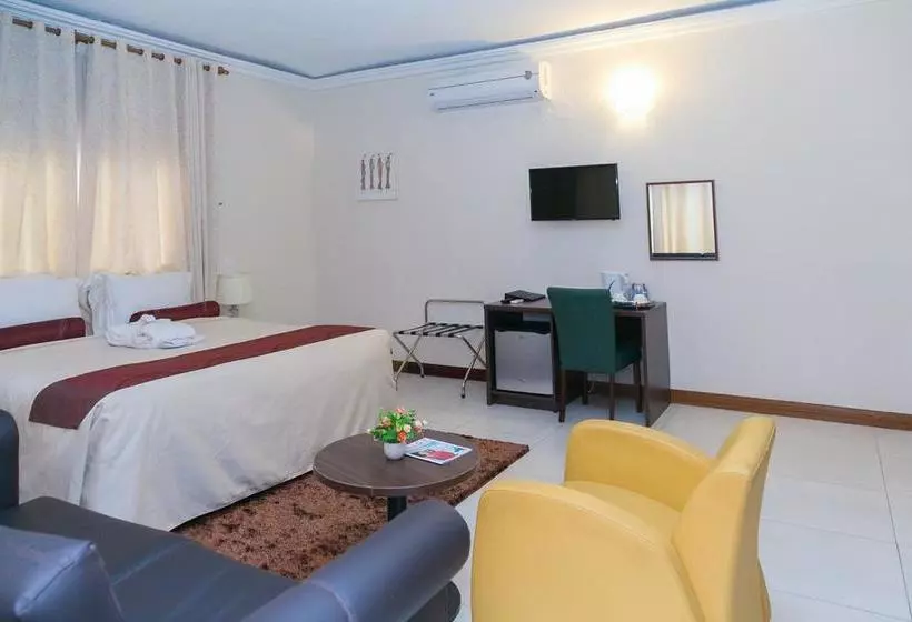 Alisa Hotel Labone