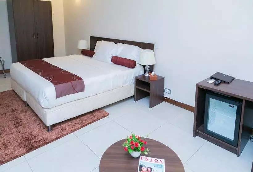 Alisa Hotel Labone
