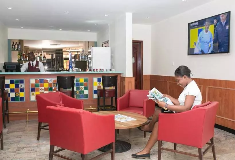 Alisa Hotel Labone