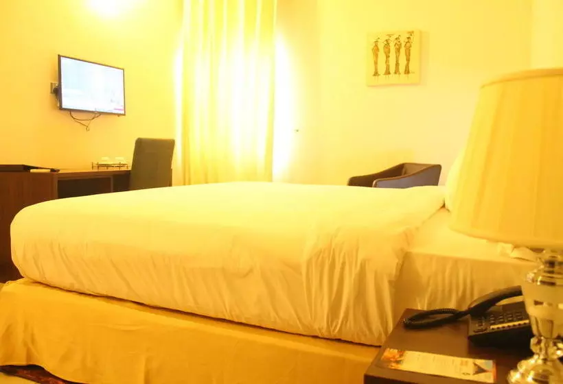Alisa Hotel Labone