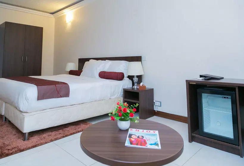Alisa Hotel Labone