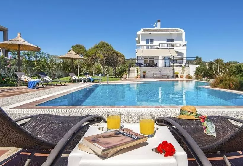 Alkyoni Villa