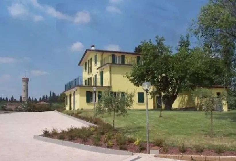ホテル Albergo Quattro Pini