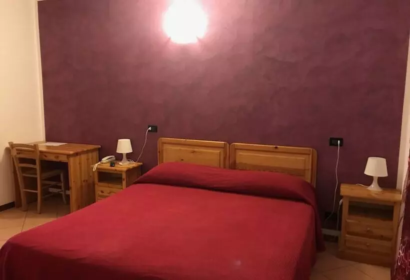 ホテル Albergo Quattro Pini