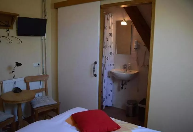 ホテル De Martiene Plats B&b & Appartement