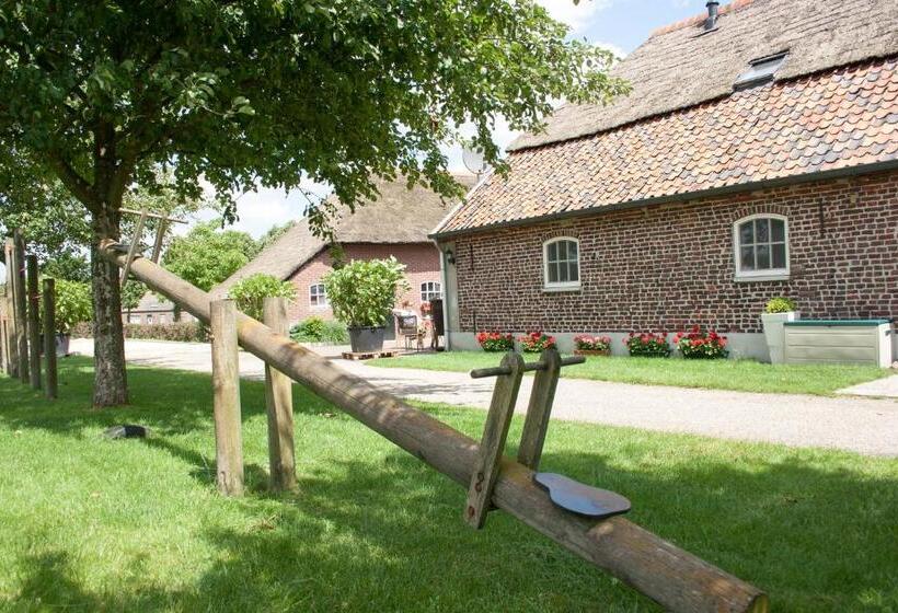 ホテル De Martiene Plats B&b & Appartement