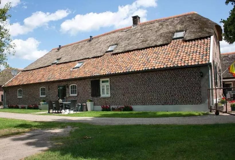 ホテル De Martiene Plats B&b & Appartement