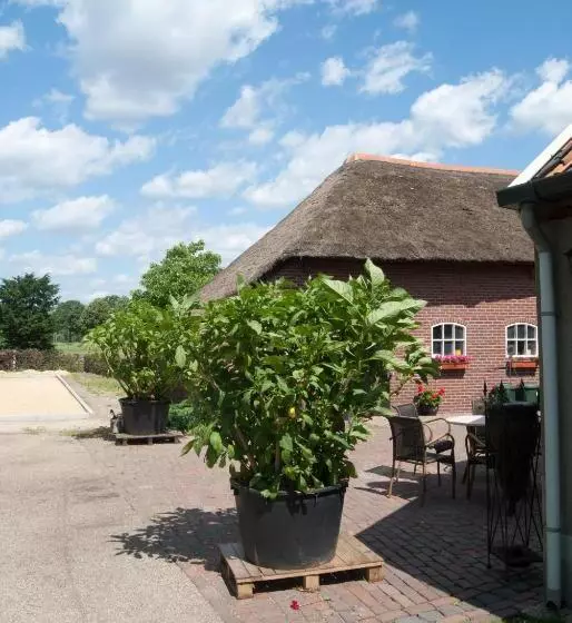 ホテル De Martiene Plats B&b & Appartement