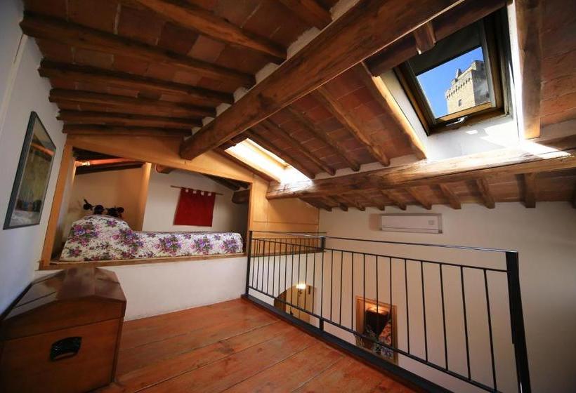 Отель Fabio Apartments San Gimignano