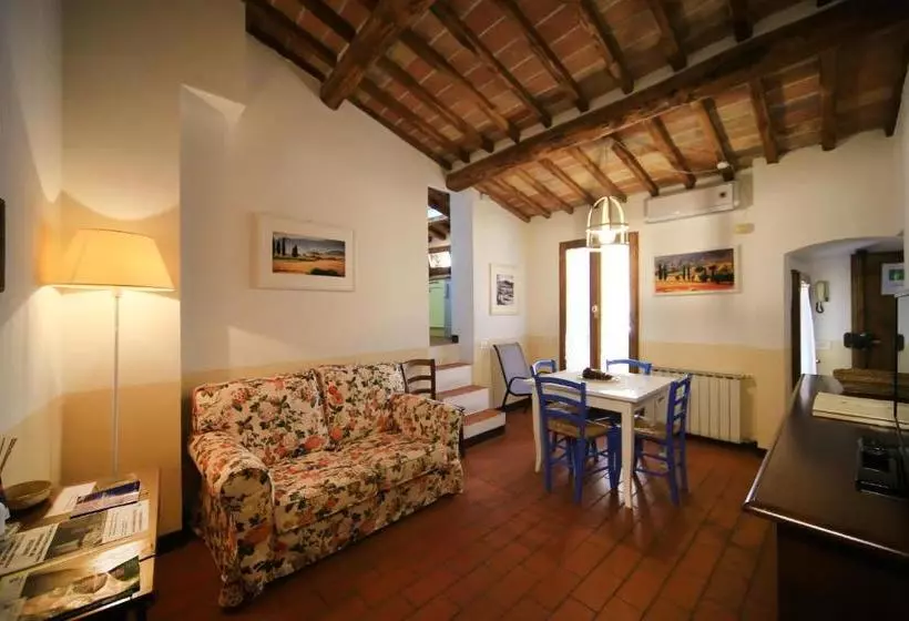 ホテル Fabio Apartments San Gimignano