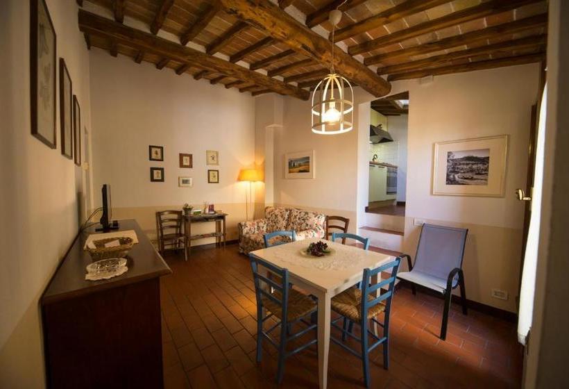 Отель Fabio Apartments San Gimignano